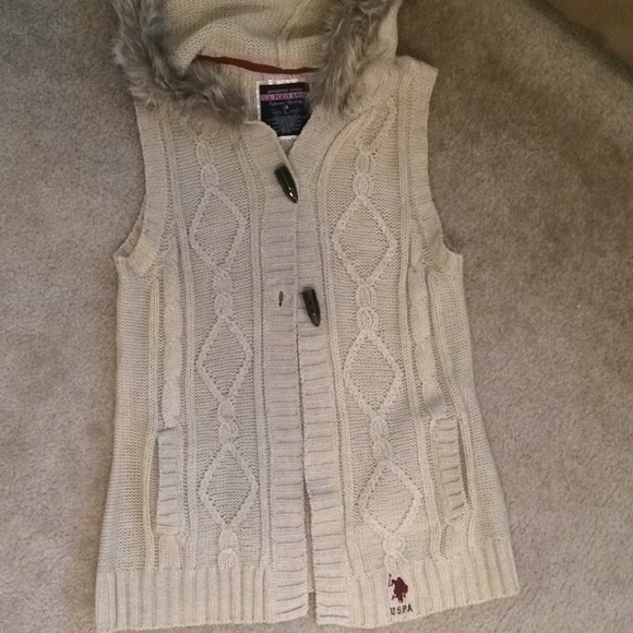 U.S. Polo Assn. Jackets & Blazers - Cream vest with fur